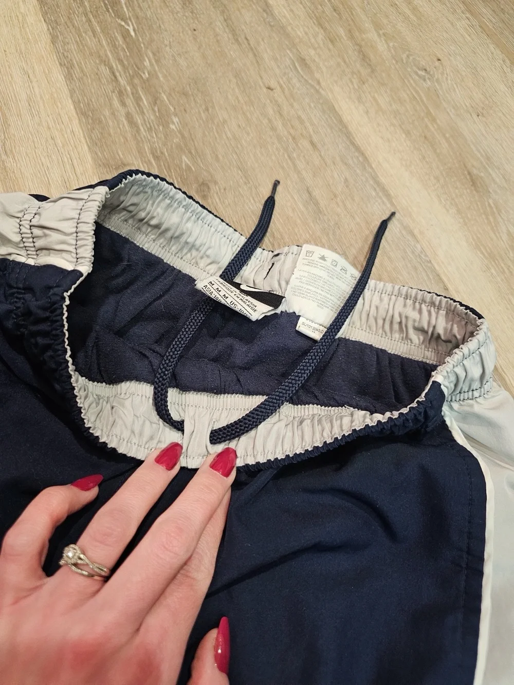 Navy and White VTG Nike Kids Athletic Track Pants 90s y2k